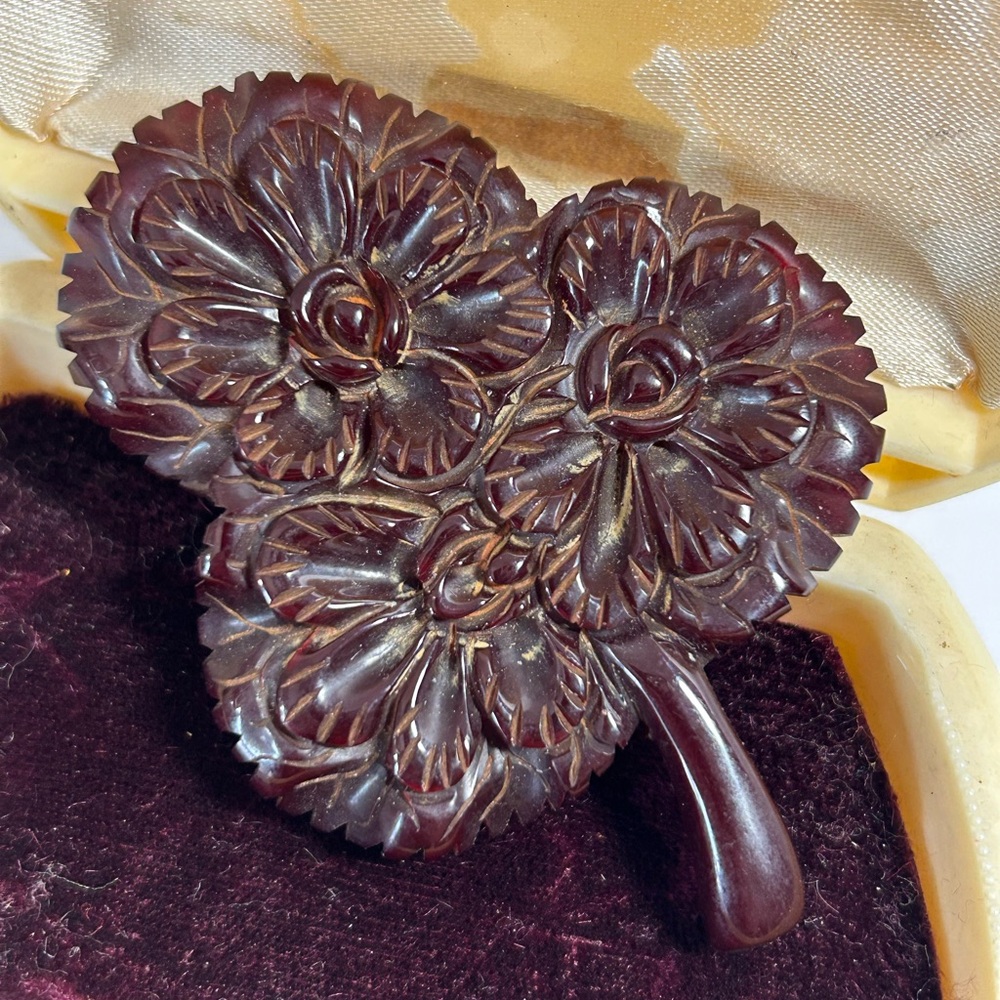 Vintage cherry red Bakelite Floral hand Carved translucent Brooch
